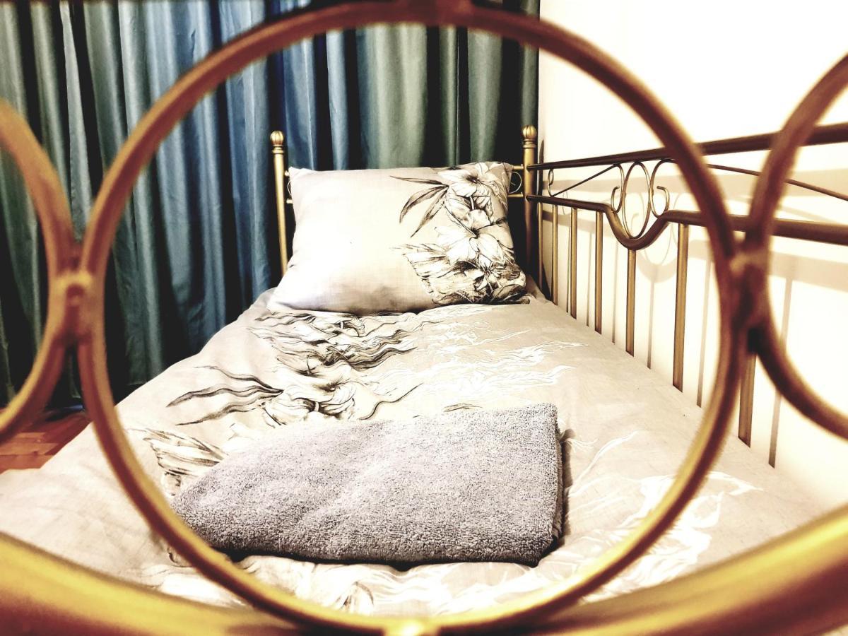 Apartament Czarlinskiego ทอรูน ภายนอก รูปภาพ