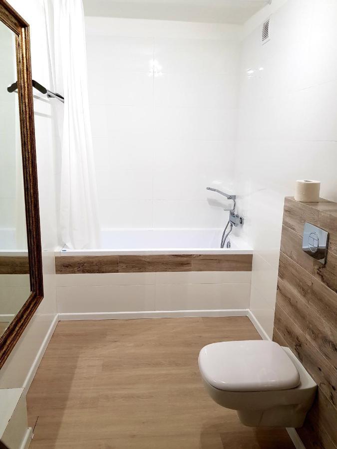Apartament Czarlinskiego ทอรูน ภายนอก รูปภาพ